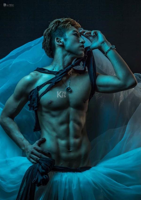 Whoseman-12-芬達Maxime譜出的異國情慾